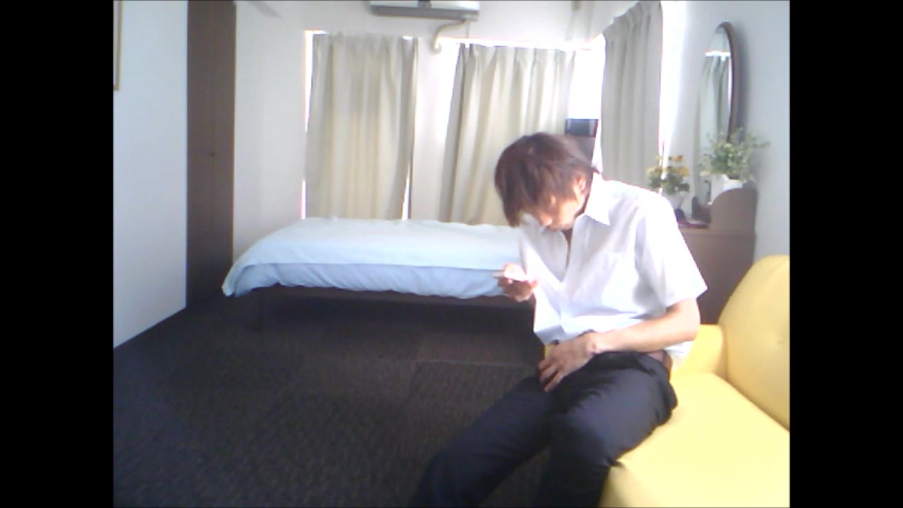 部屋にコッソリカメラを仕掛けて自然なオナニーを覗いてみたVOL.4 sample 8